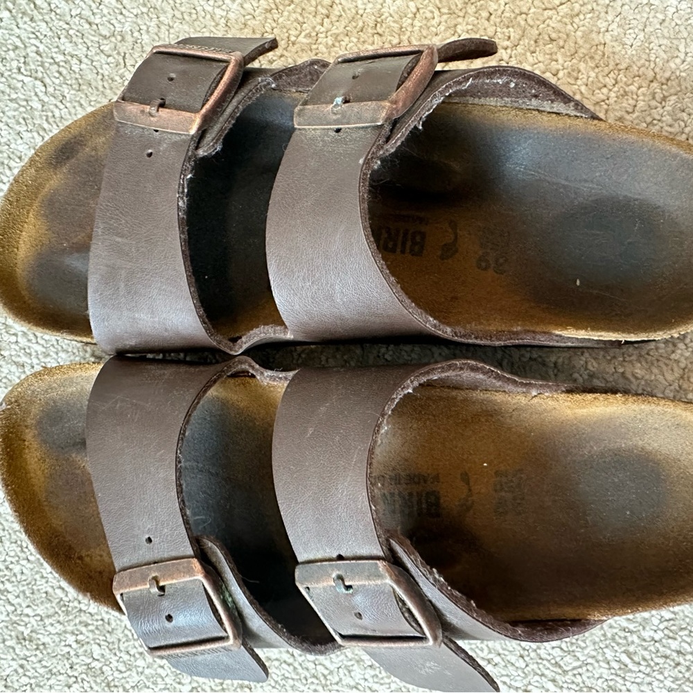 Birkenstocks! 🛍️